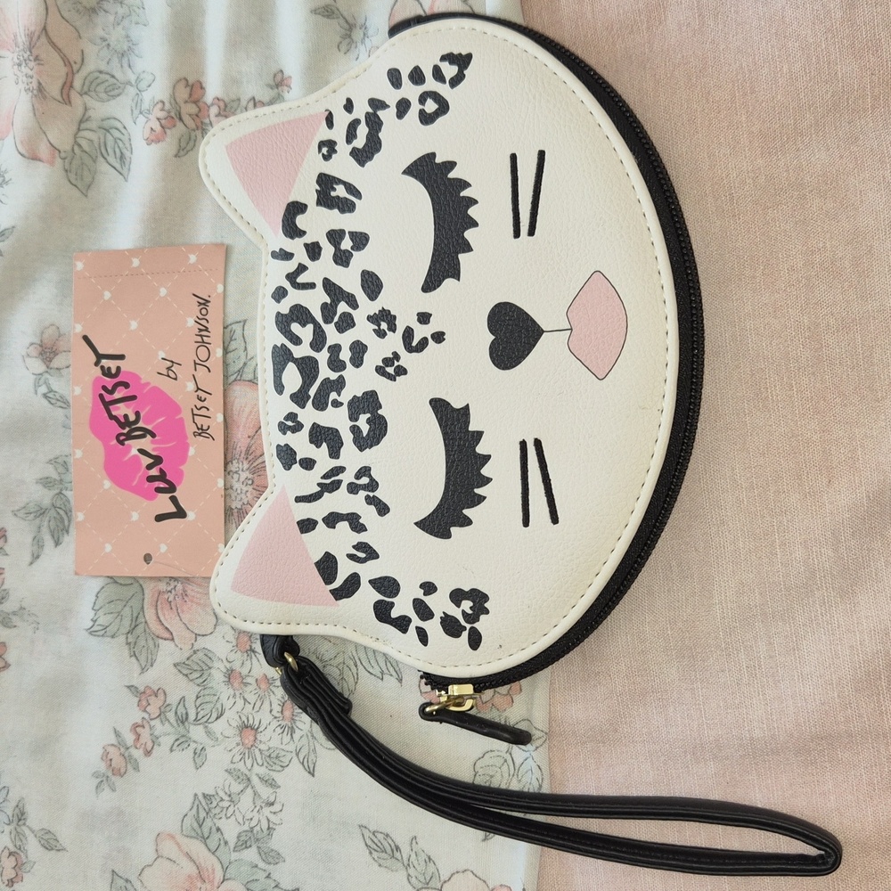 New Betsey Johnson Cat Wristlet